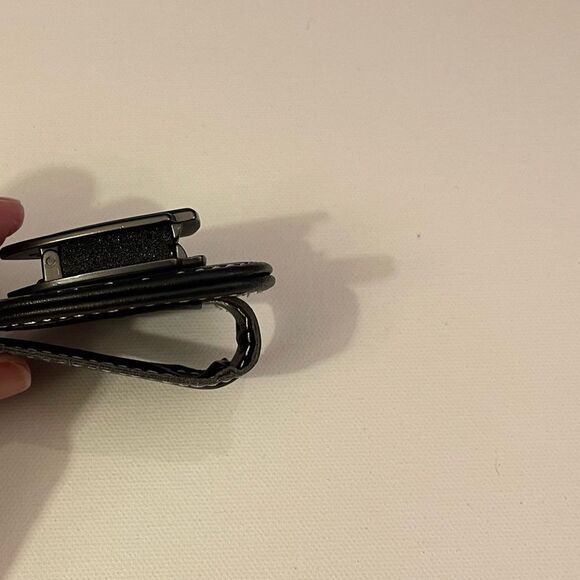 Land Rover Sunglass Holder for Car with Logo Black PU Leather NWT - Picture 8 of 9